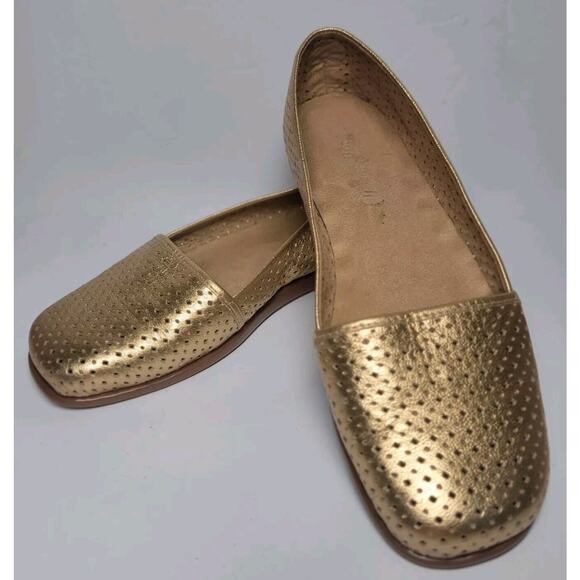 MICHELLE D SIZE 7 Remmy Leather Ballet Flat Gold Square Toe - Picture 1 of 10